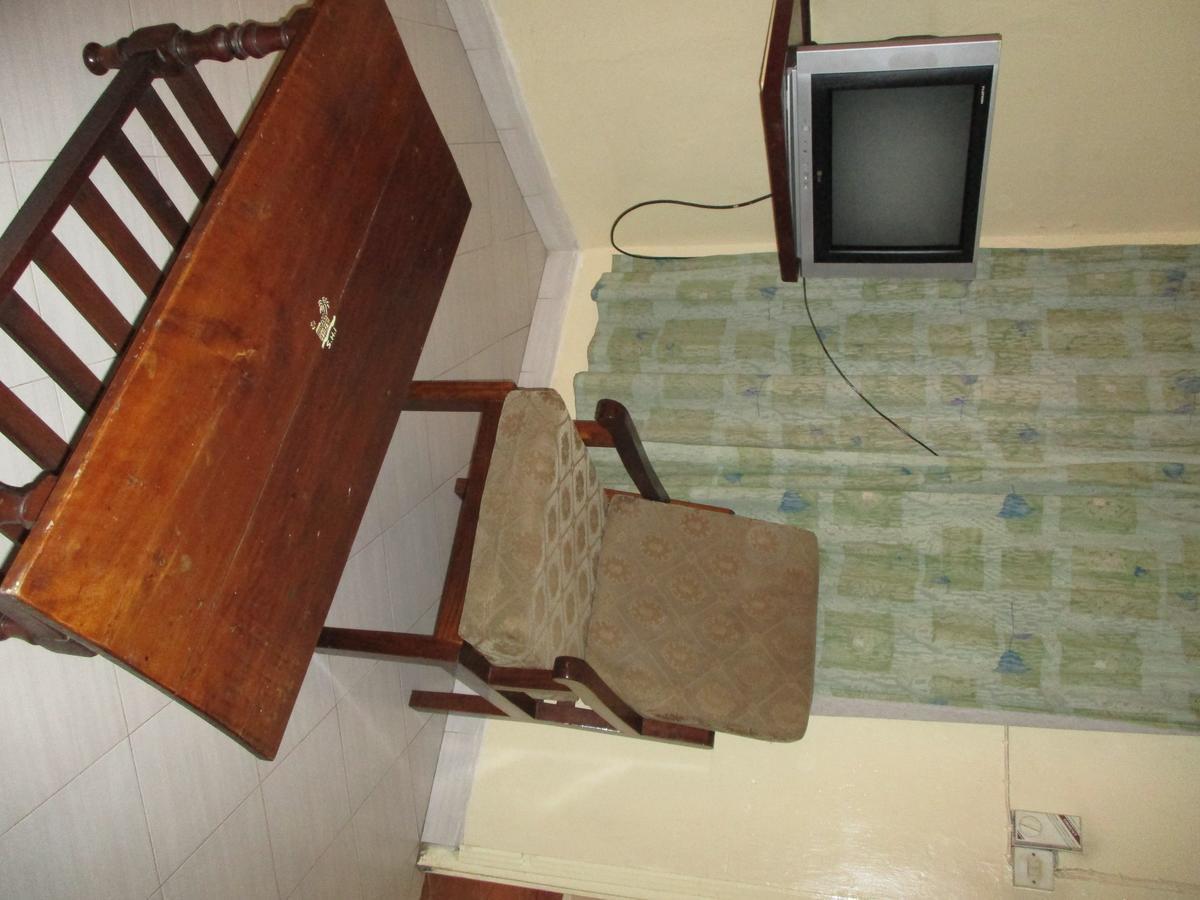 Stadium Holiday Inn Mombasa Eksteriør billede